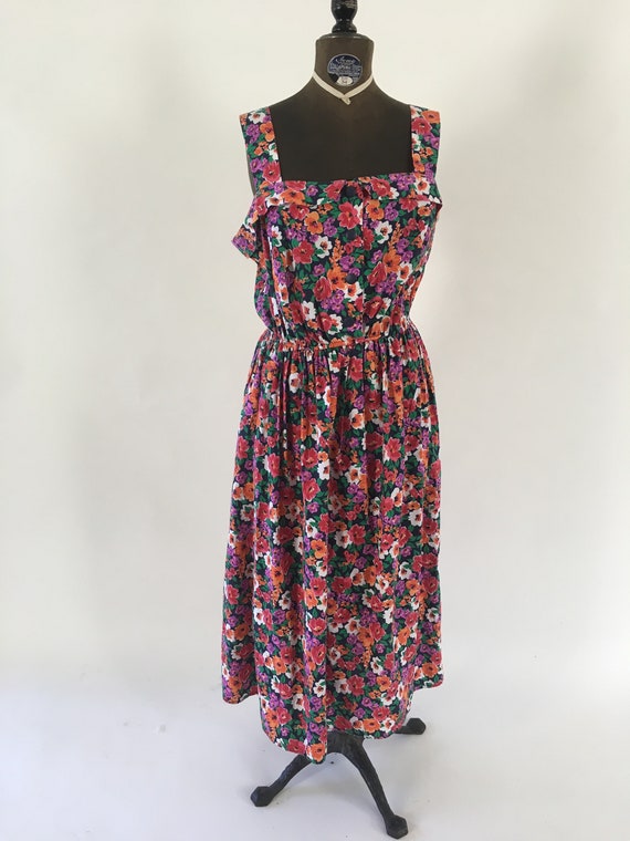 Vintage 1980's Colorful Orange Floral Versatile Dr