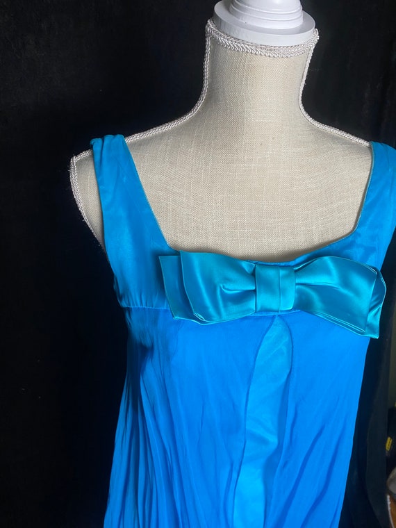 Vintage 1960’s bright blue silk chiffon shirt dre… - image 2