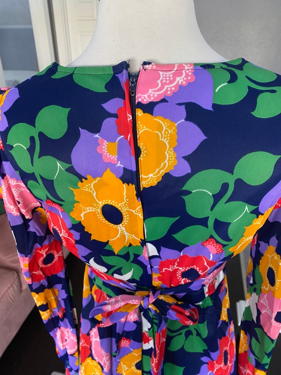 Vintage 1970’s colorful floral maxi dress with sq… - image 6