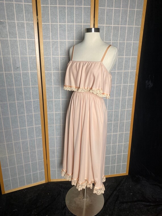 Vintage 1970’s peach pink bridesmaid prom dress, size… Gem
