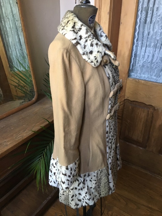 Vintage 1960's 1970's Tan Coat with Spotted Fur T… - image 4