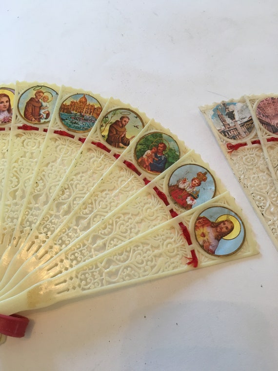 Vintage 1970 s Italy Religious Plastic Folding Hand Fans Etsy Norway