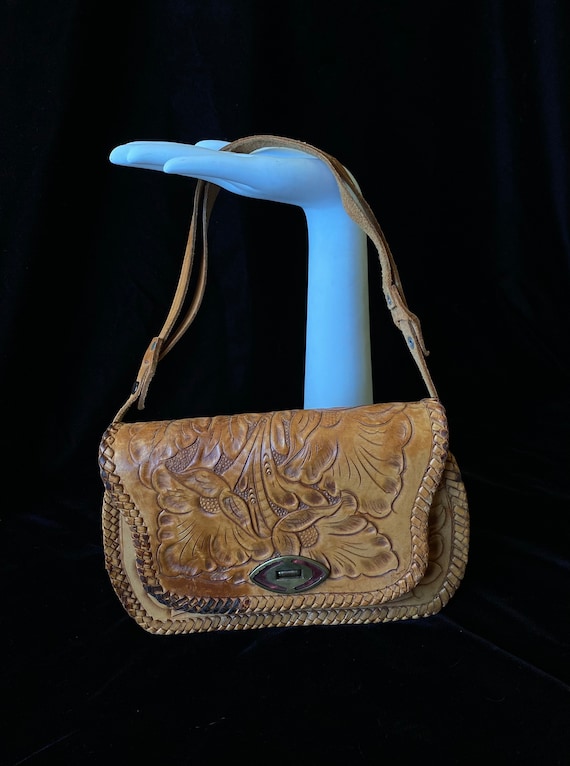 Vintage 1970’s embossed leather purse, tooled lea… - image 1