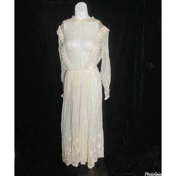 Antique early 1900s Victorian sheer cream overdre… - image 1