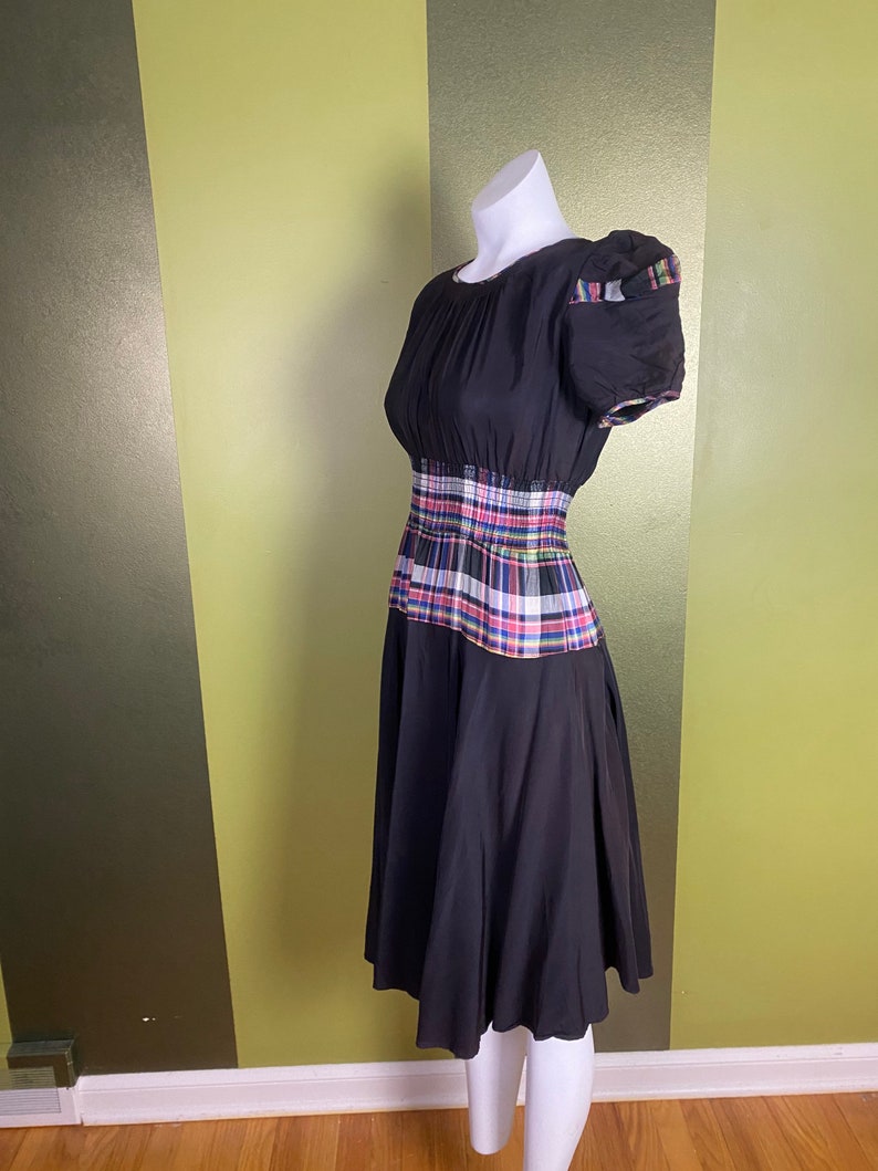 Vintage 1940s black dress with colorful plaid waist and puffy sleeves, size xs small image 6