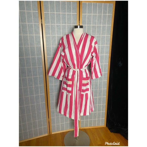 Vintage 1980’s pink and white stripe half sleeve terrycloth beach robe, bath robe size medium