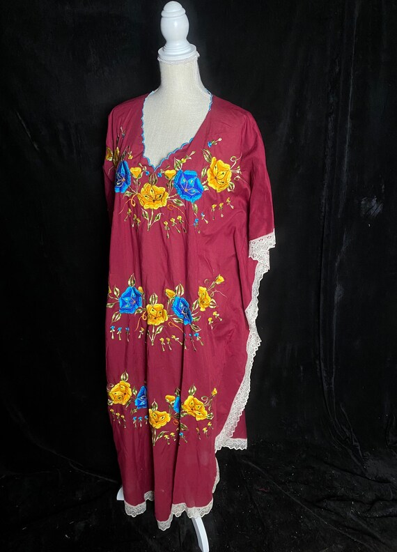 Vintage 1960’s 1970’s purple maroon kaftan mumu w… - image 5