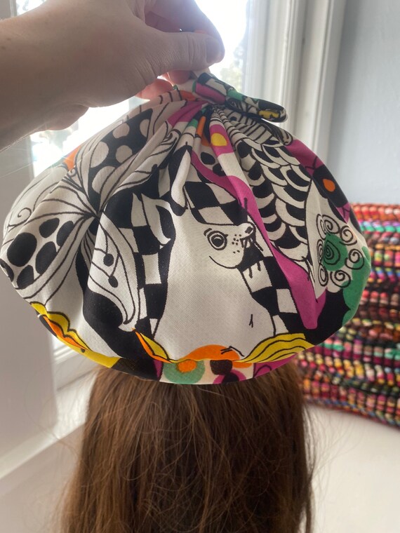 Vintage 1960’s psychedelic novelty print beret hat - image 3