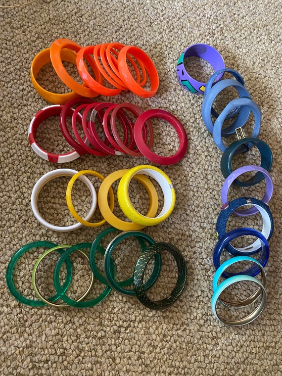 Huge lot of vintage bangles, rainbow, black and wh