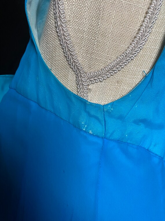 Vintage 1960’s bright blue silk chiffon shirt dre… - image 6