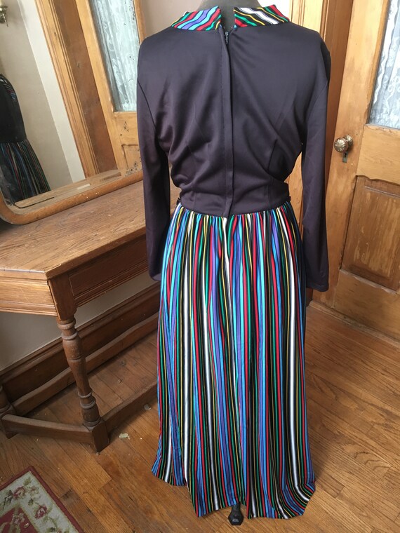 Vintage 1970's Black and Rainbow colorful Stripe … - image 4