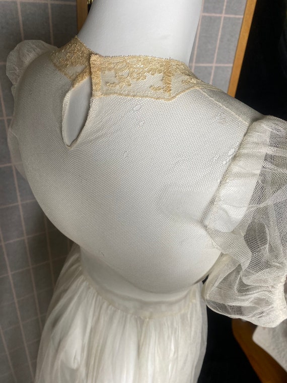 Vintage 1930’s white mesh net dress with liquid s… - image 6