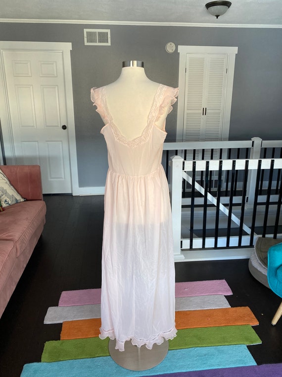 Vintage 1950’s light pink sheer nylon nightie, ni… - image 6