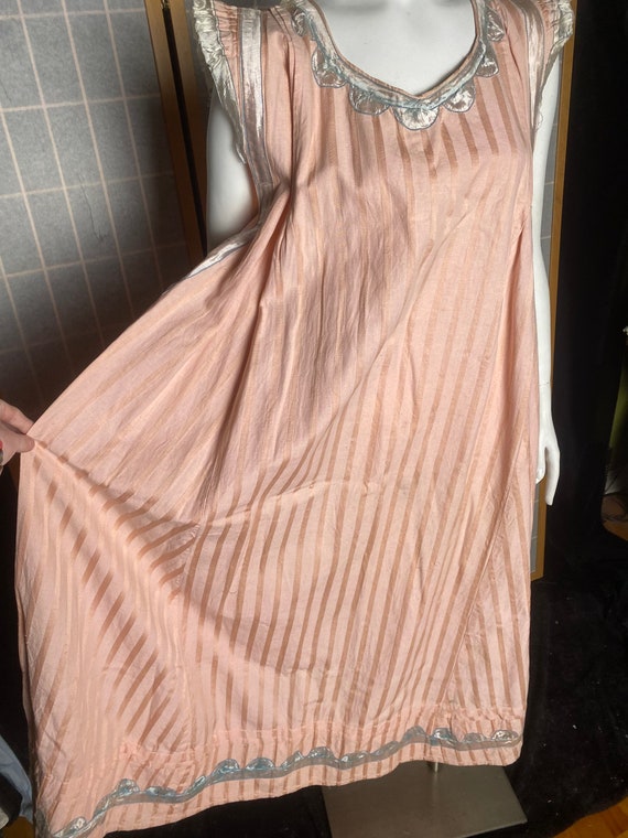 Vintage antique 1900’s pink vertical stripe smock… - image 3