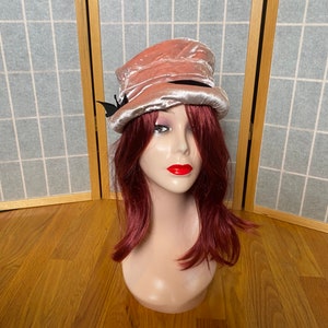 Vintage 1950’s pink velvet formal hat with black velvet ribbon and quilting with beads