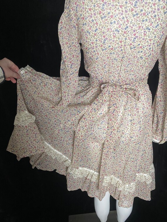 SALE Vintage 1970’s calico floral Gunne Sax dress… - image 9