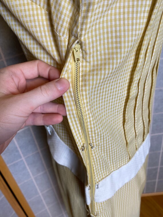 Vintage 1960’s yellow and white gingham sleeveles… - image 7