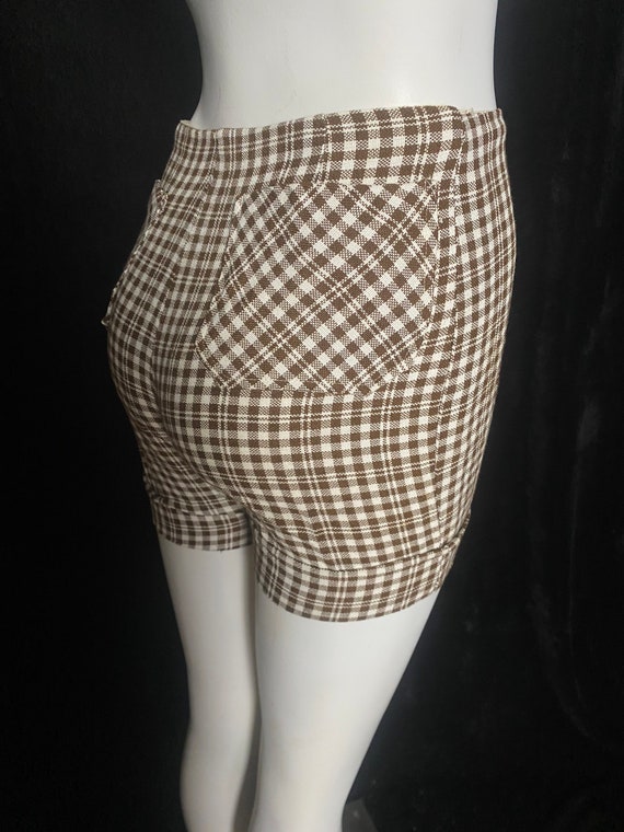 Vintage 1970’s brown and white plaid summer short… - image 2