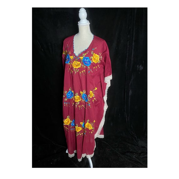 Vintage 1960’s 1970’s purple maroon kaftan mumu w… - image 1