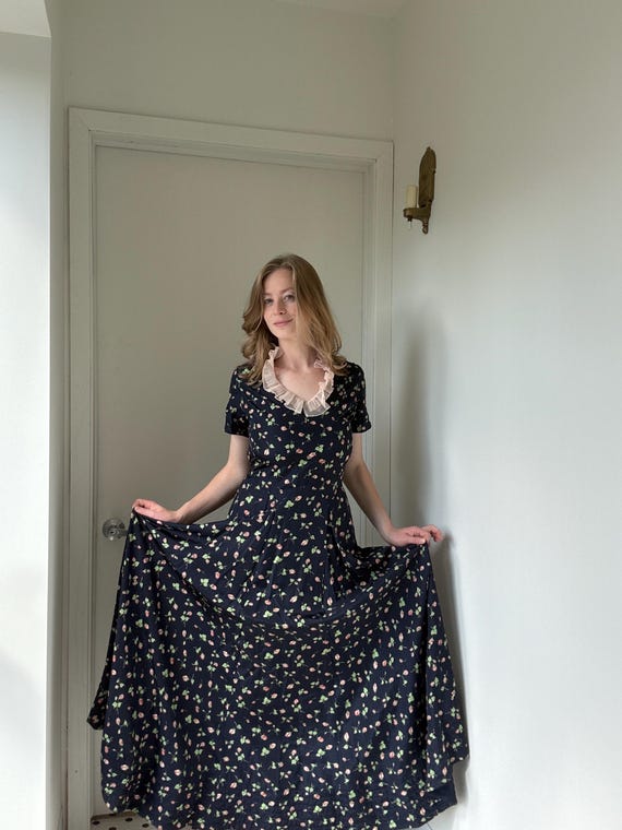 navy blue dress with pink flowers Vintage 1940's Full Skirt Long Roses and Ruffle, Size Large Long Sleeves Lace Mermaid cf-vendor-all-row Color:PINK STRIPE Make a memorable impression