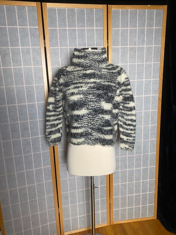 Vintage 1960’s gray and white wool Signor pullover