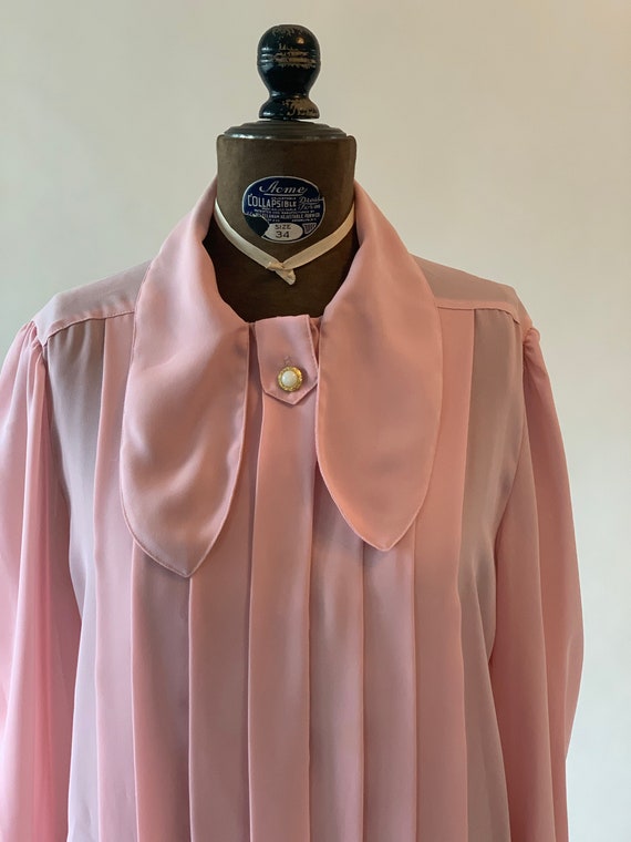 Vintage 1980s pink blouse with pintucks and bow - image 7