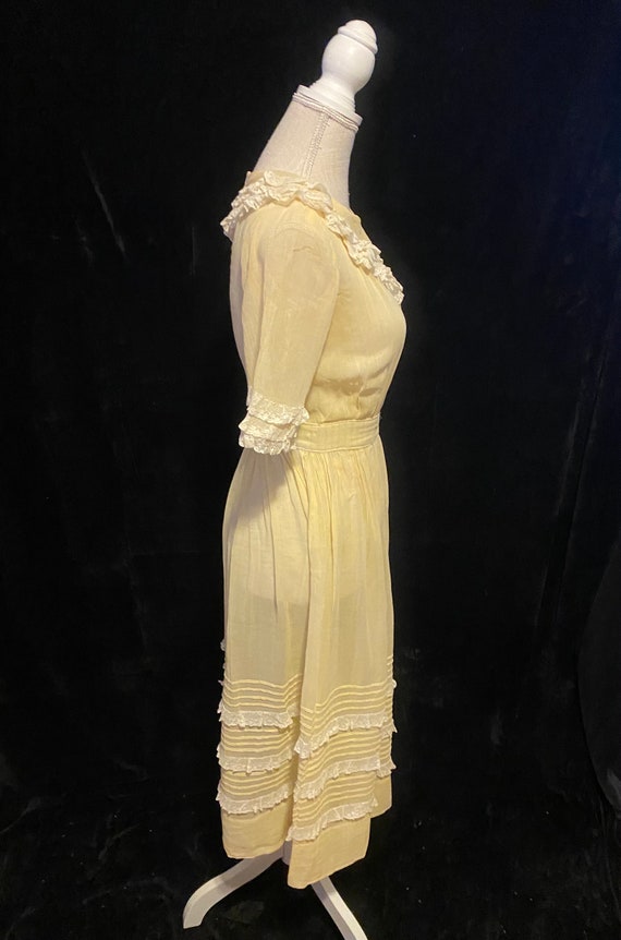 Vintage antique semi sheer yellow voile 1920’s la… - image 5