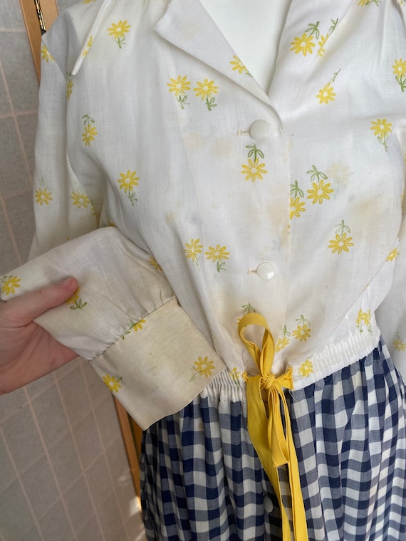 Vintage 1970’s yellow and white floral, blue ging… - image 2