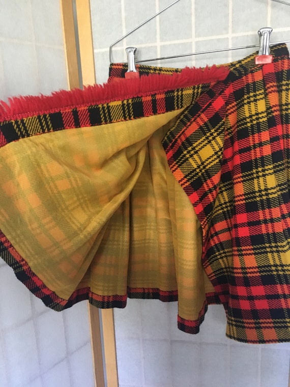 Vintage 1970's Red and Yellow Plaid Scottish Wrap… - image 3