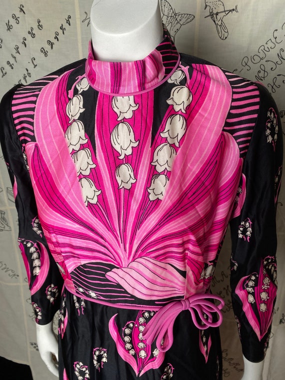 Vintage 1960’s 1970’s black and hot pink lilies o… - image 2