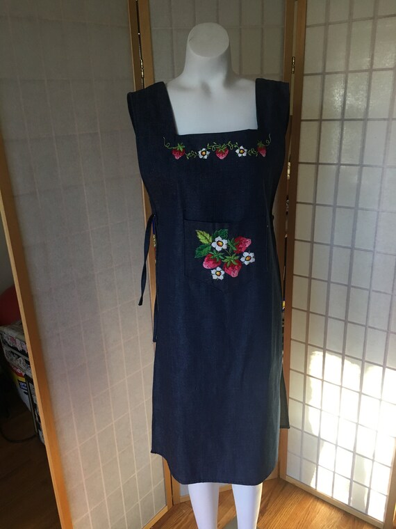 Vintage 1970's Denim Floral Embroidered Jumper Apr
