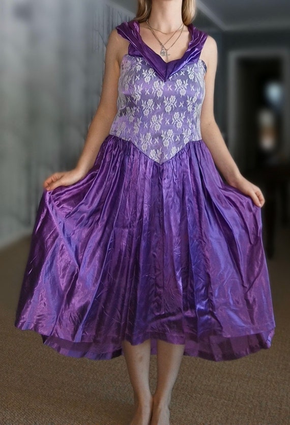 Vintage 1980's Purple Satin Dress With White Lace… - image 1