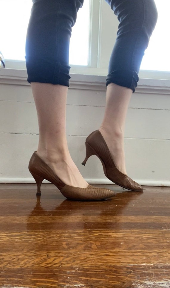 Vintage 1950’s brown reptile high heels, size 8