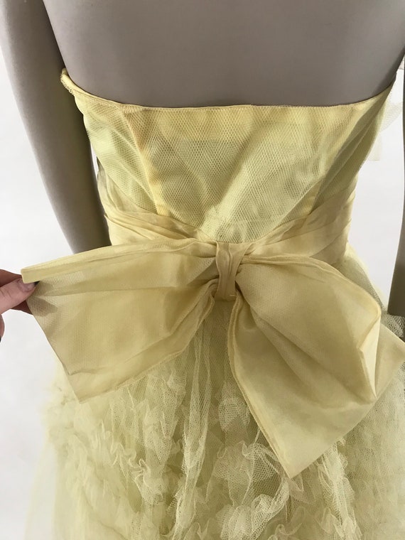 Vintage 1950's Yellow Tulle Layered, Tiered Party… - image 8