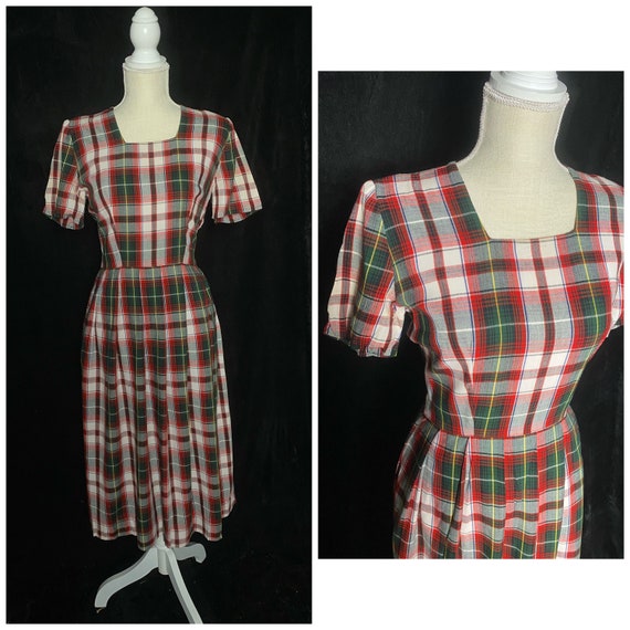 Vintage 1950’s red, white and green plaid Christm… - image 1