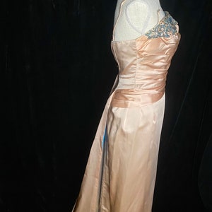 Vintage 1950s Emma Domb liquid pink and blue satin formal dress with matching pashmina, size small image 4