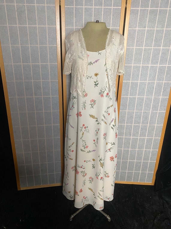 Vintage 1990’s cream floral long shift dress with 