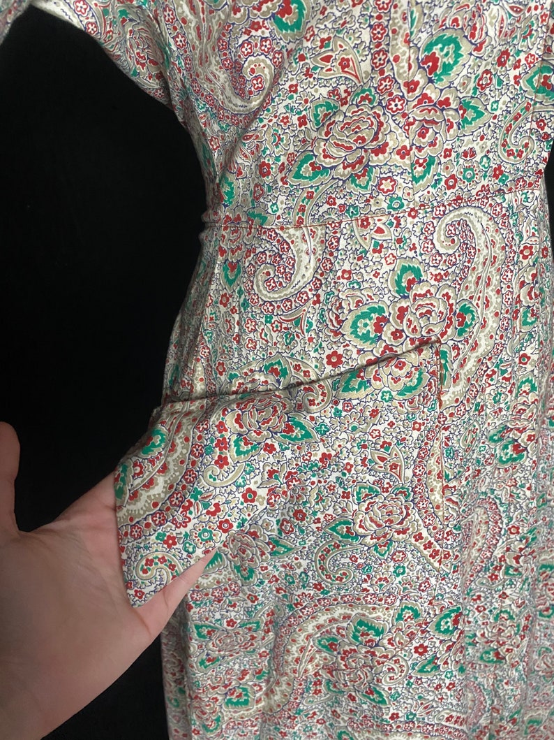 Vintage 1940s colorful paisley zip front dress with built in waist tie, size small medium, Fleischman california image 5