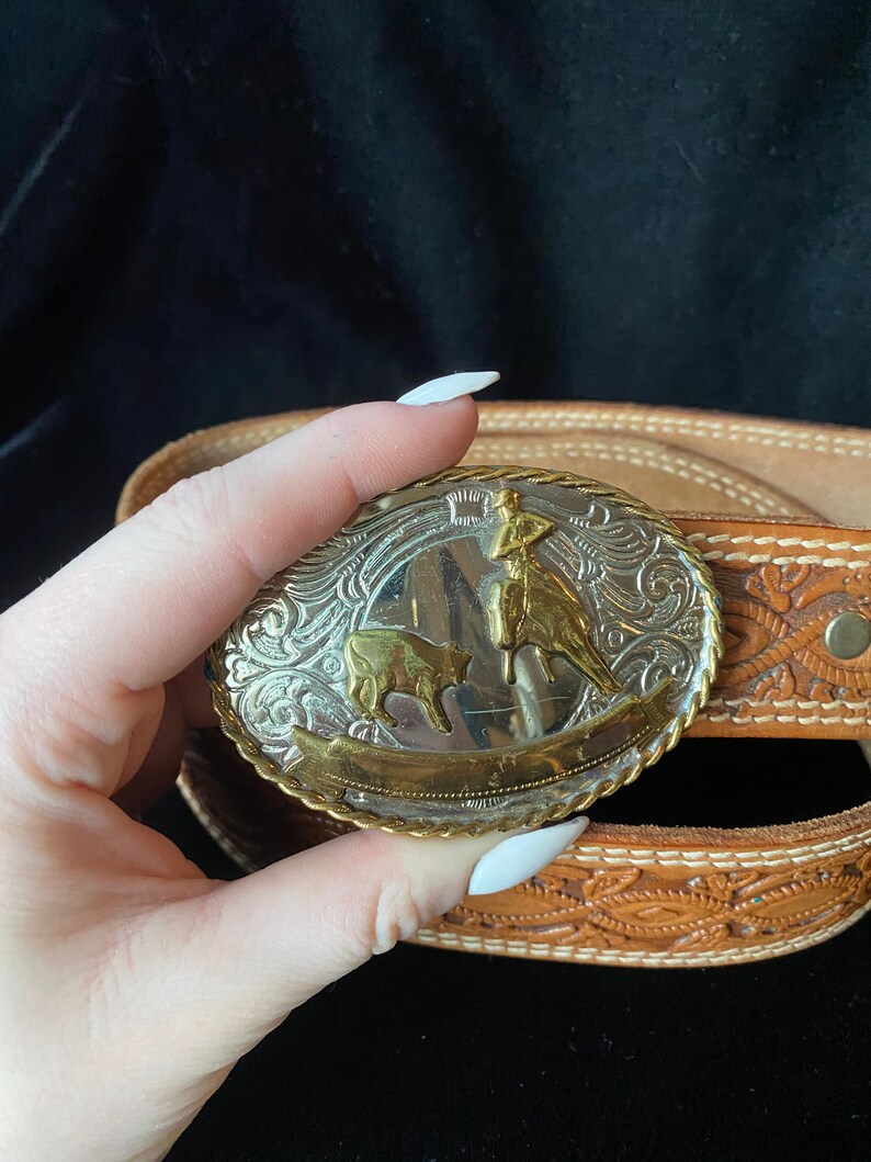 Vintage 1980/'s Brown Tooled Leather Belt with Large Rodeo Belt Buckle