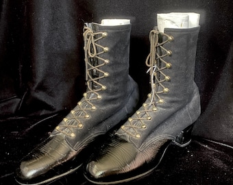 Vintage 1960's negro gamba y vinilo encaje hasta botas, talla de mujer 8.5 de Sbicca