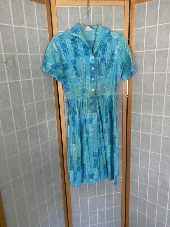 Vintage 1950’s blue pattern cotton day dress