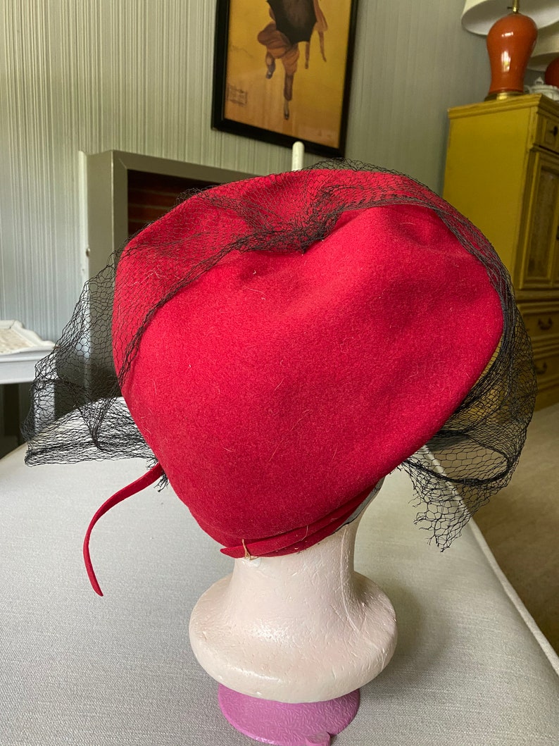 Vintage Antique Red Tall Full Hat With Veil, Halo hat image 5