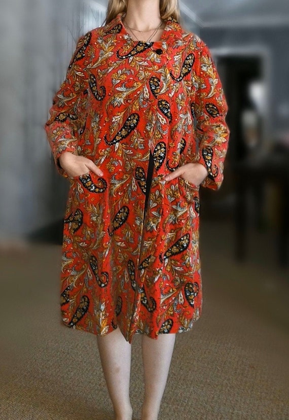 Vintage 1960's Red Velvet Paisley Coat, One Size,… - image 1