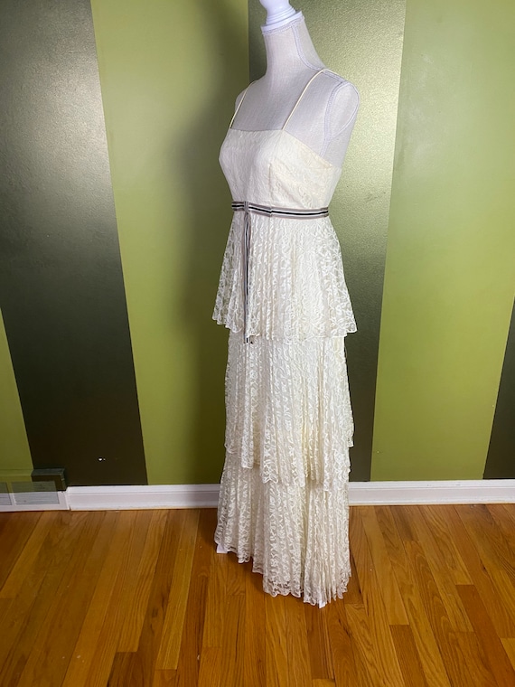 Vintage 1970’s white lace tiered spaghetti strap … - image 2