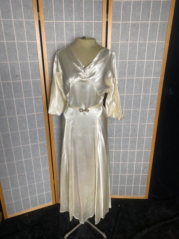 antique satin dress Vintage Early 1960s WEDDING GOWN DRESS Simple & So Sweet w/ Lace Trim  34-24-40