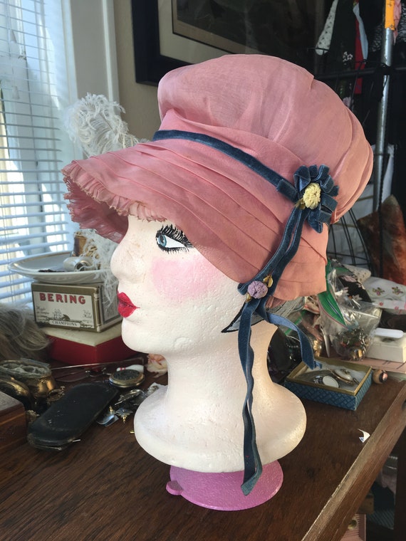 Vintage 1920 1930's Pink Sheer Bonnet Hat with Pu… - image 2