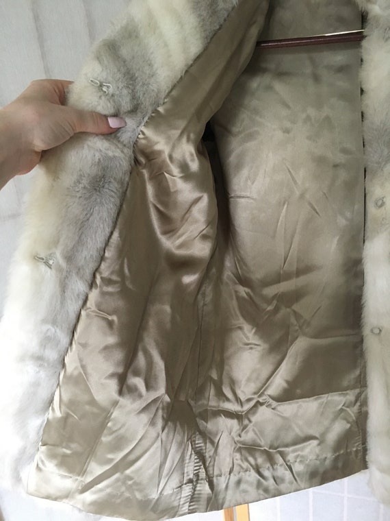 Vintage 1960's White and Gray Faux Fur Plush Coat… - image 3
