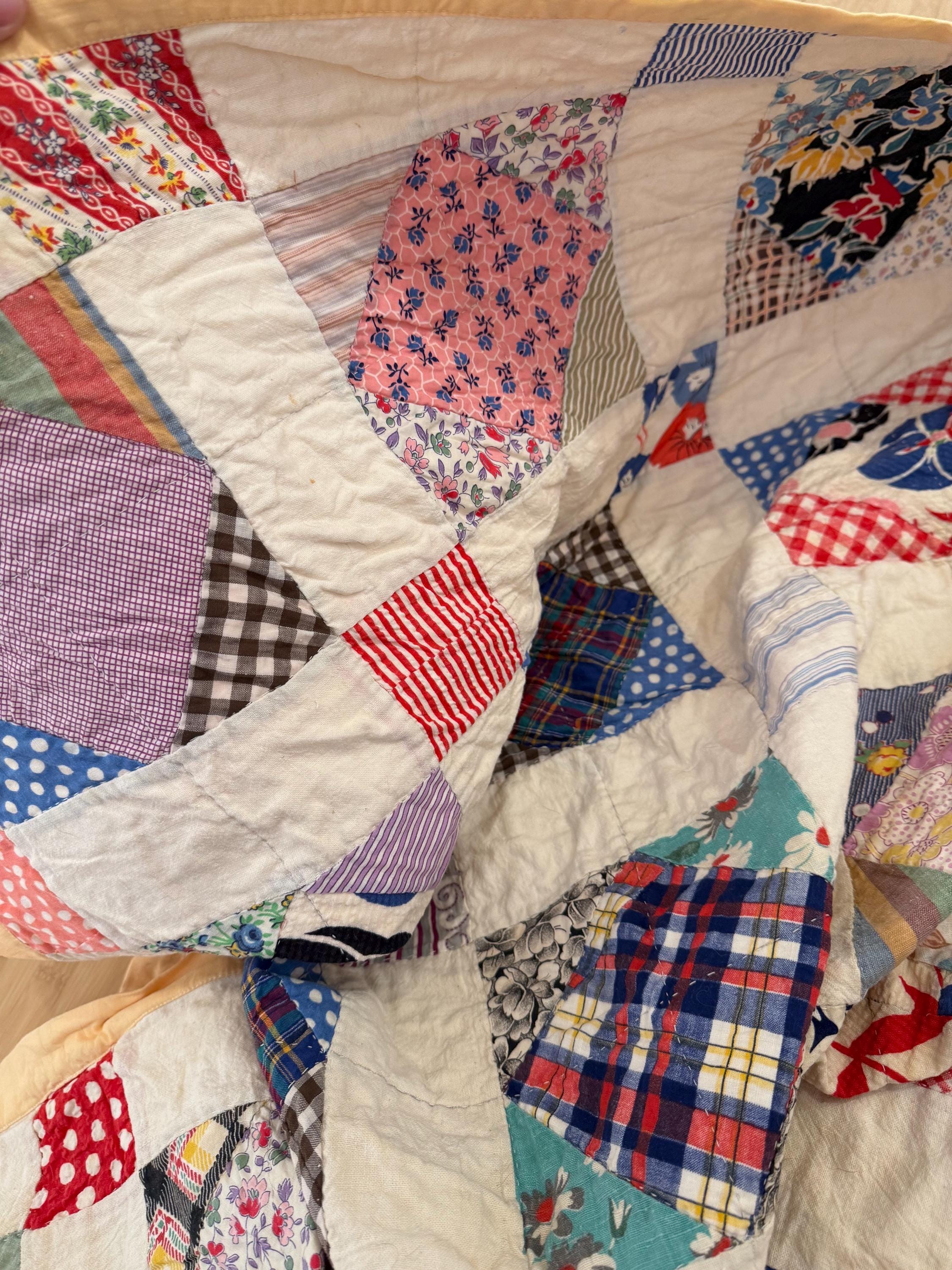 1940年代から1950年代のヴィンテージコットンパッチワークキルト、62 x