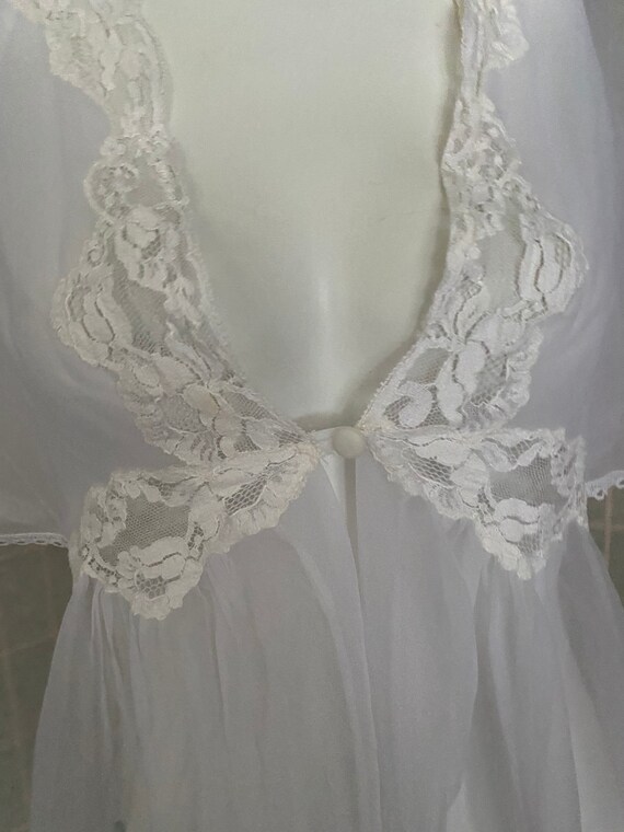 Vintage 1950’s sheer white nylon and lace sexy be… - image 2