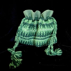 Vintage 1970s two tone green woven drawstring bag, purse image 1